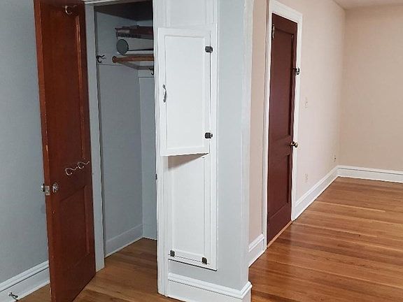 5th image of 626 S Main St #2