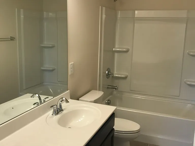 1037 Bannister Rd — Photo 8