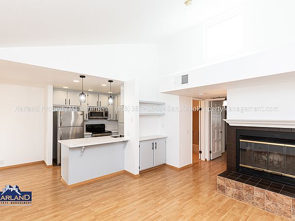 4th image of 4031 Idaho St Unit E