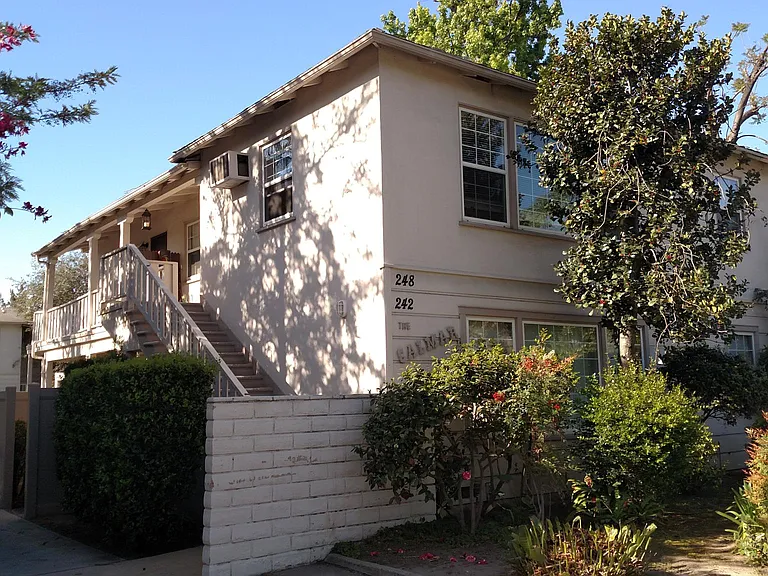 242 E California Blvd #D — Photo 11