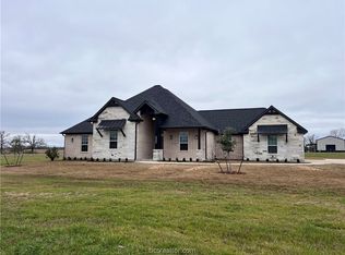 3223 Hunter Crossing Trl, Bryan, TX 77808