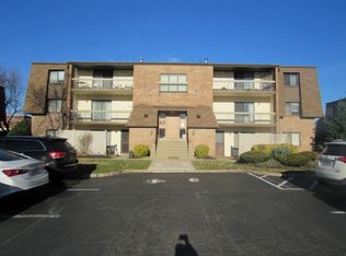 63101 Delaire Landing Rd, Philadelphia, PA 19114