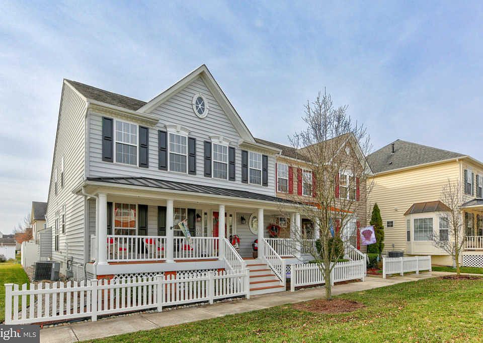 1st image of 204 Dorsey Ln