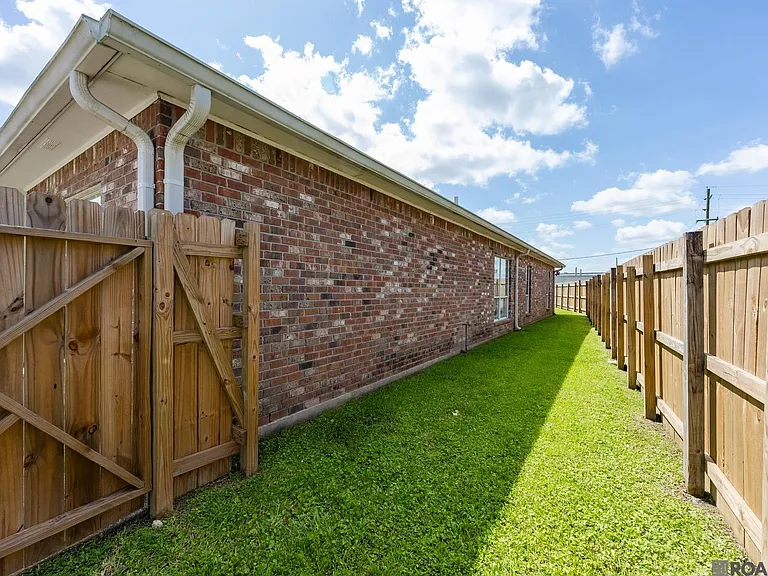 9540 Lindale Ave #A — Photo 24