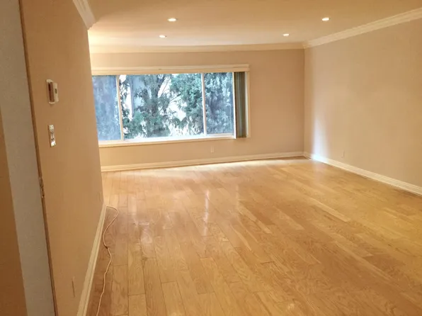 165 N Swall Dr APT 202, Beverly Hills, CA 90211