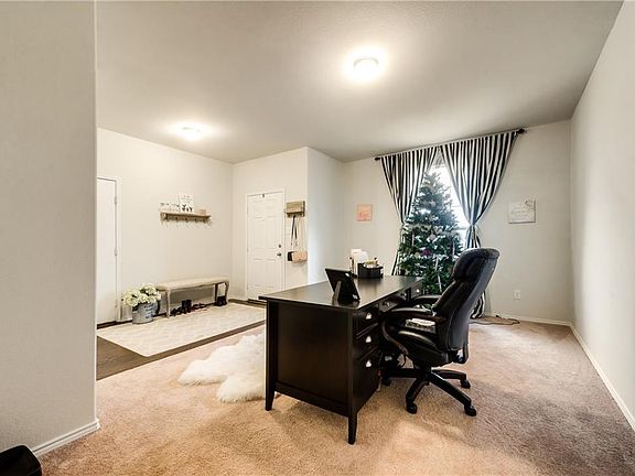 4th image of 2401 Mirandesa Dr