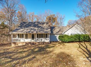 1065 Rollingwood Dr, Claremont, NC 28610
