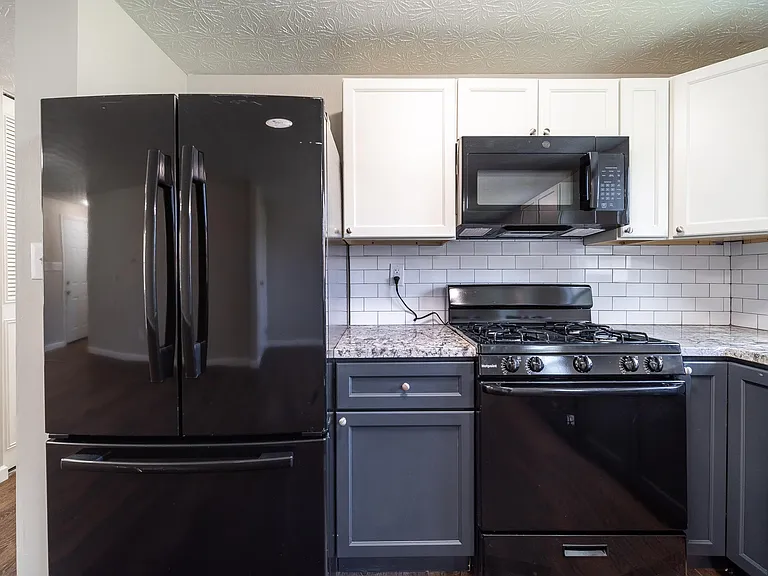 5272 Quincy Dr — Photo 9