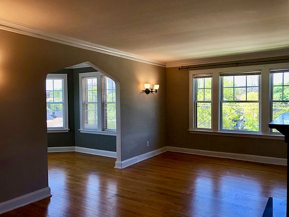 5th image of 43 N Park Ave APT A3