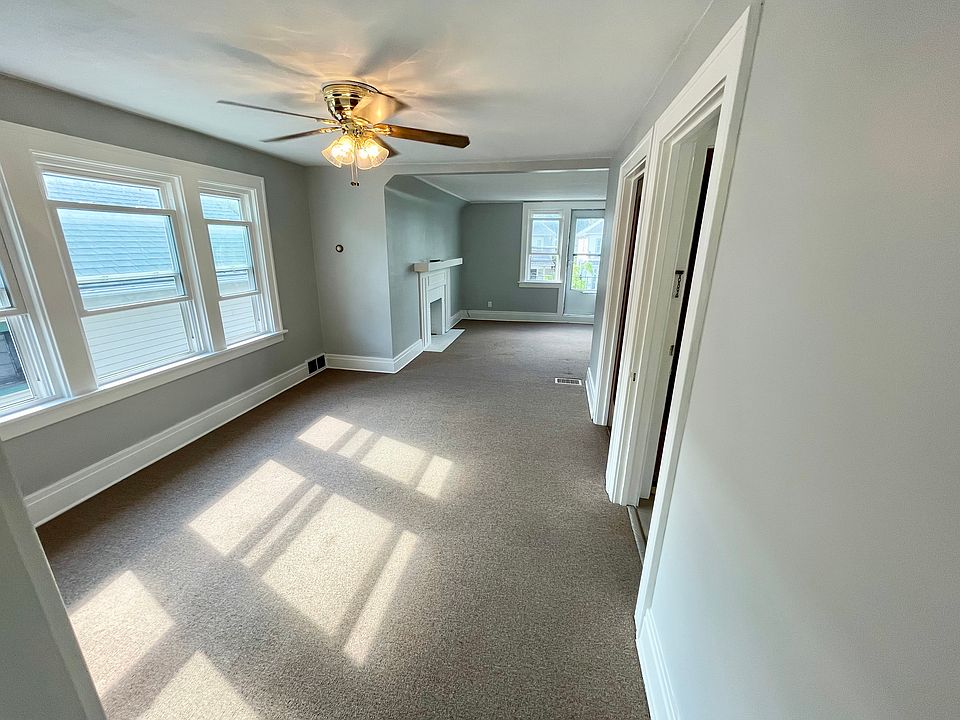 Dining Room 2