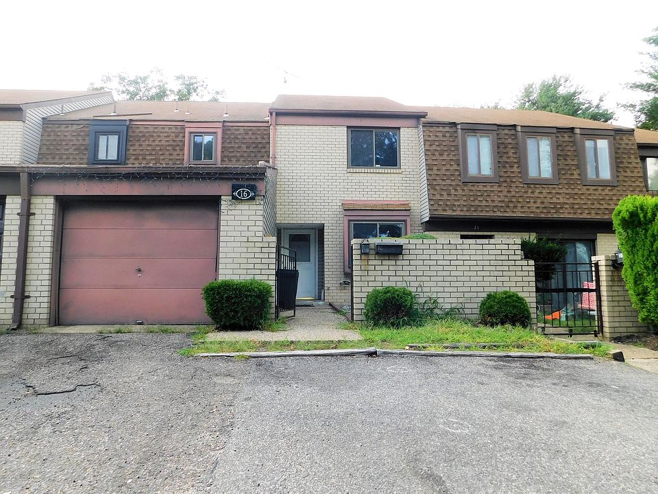 1st image of 16 Woodlake Dr #1000