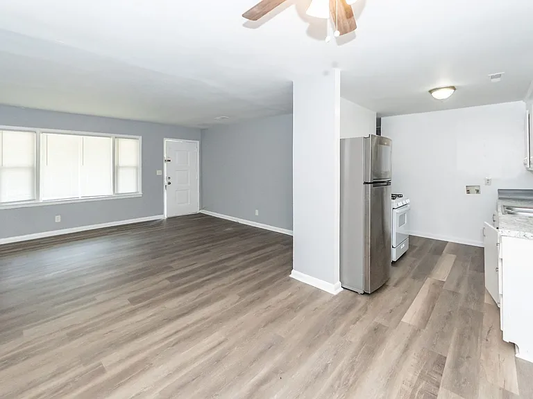 2914 Charlene Dr — Photo 8