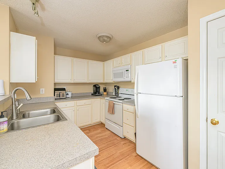813 Timberline Ridge Ct — Photo 6