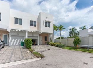 7205 NW 103rd Path, Doral, FL 33178