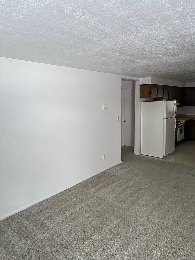 Building Photo - 2458 Siskiyou Blvd #2458