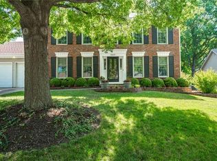 10021 Taylor Dr, Overland Park, KS 66212