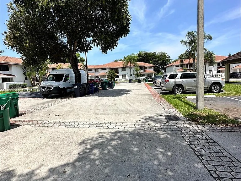 9607 SW 138th Ave #TC2R — Photo 28