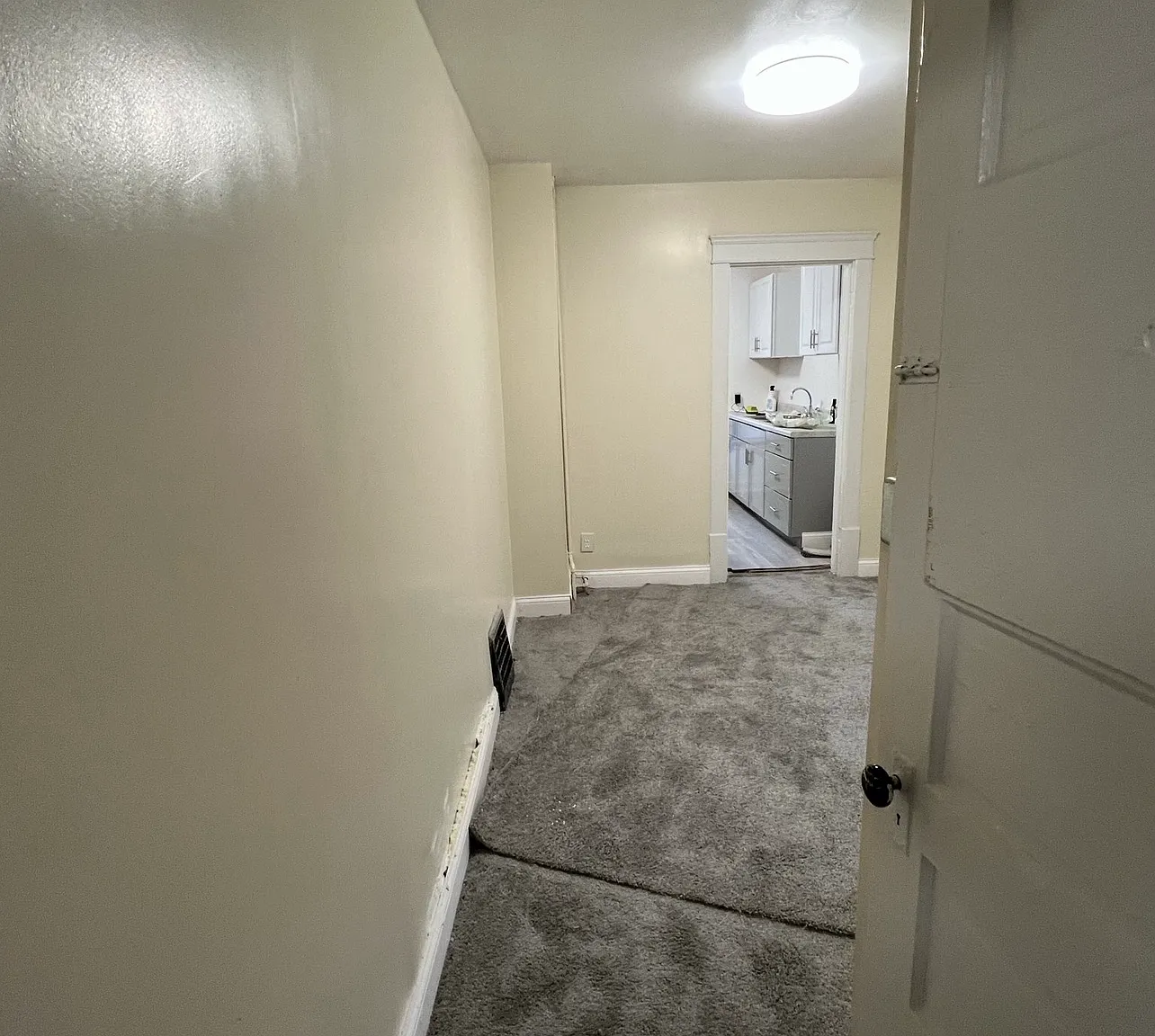1 bed, 750 sqft, $700 — Photo 4