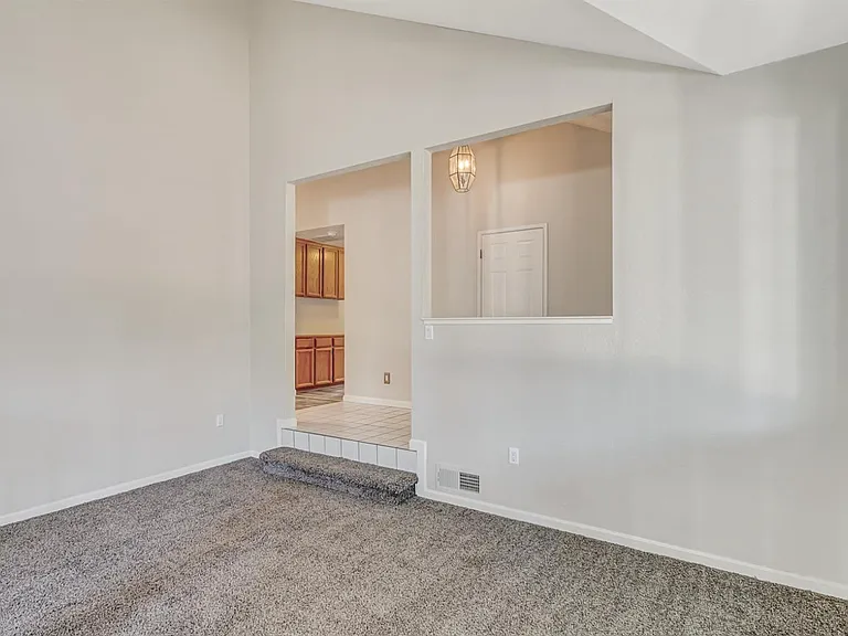 318 Village Cir — Photo 8