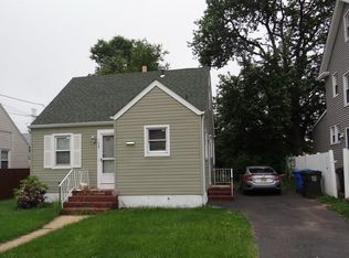 148 Bucknell Ave, Woodbridge, NJ 07095