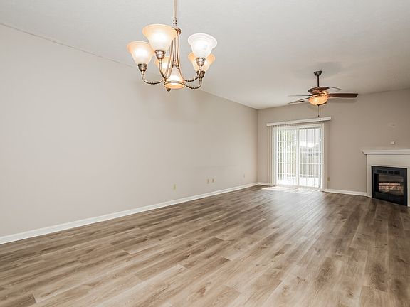 3rd image of 11507 Seabiscuit Dr