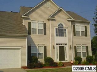 6877 Lakecrest Ct, Denver, NC 28037
