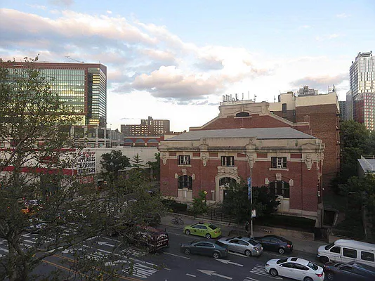 Rented by Space Real Estate | media 21