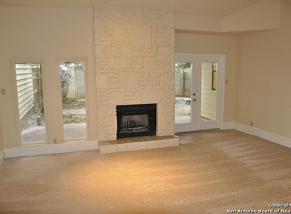 4th image of 8517 ECHO CREEK LN #8517