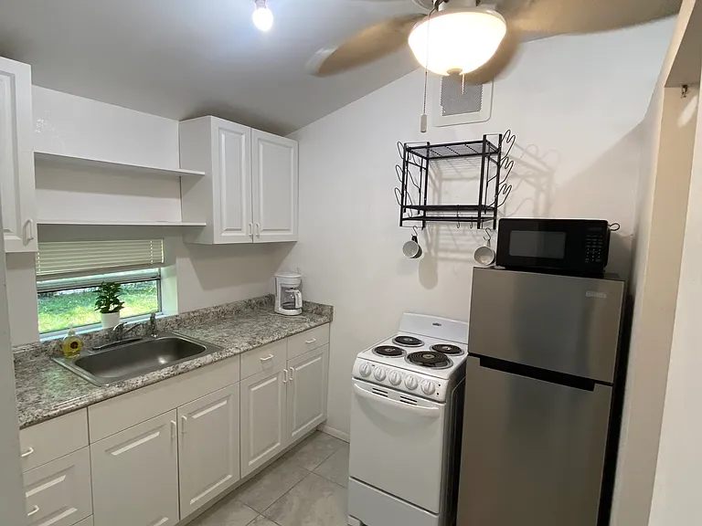 5146 Valencia St — Photo 10