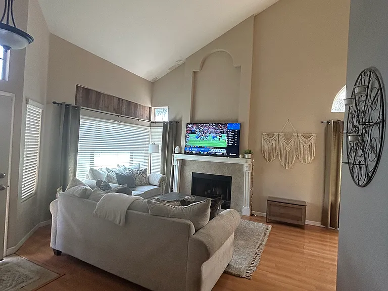 1412 E Gail Dr — Photo 10