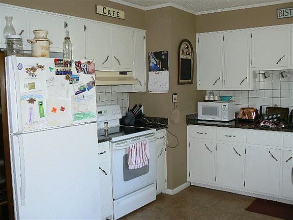 4th image of 2007 Woodbury Dr