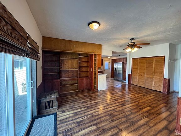 4th image of 512 E 8th St