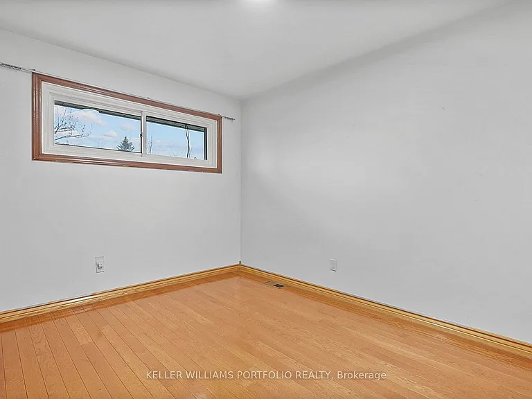 68 Athabasca St — Photo 18