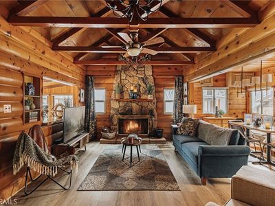921 Anita Ave, Big Bear City, CA, 92314
