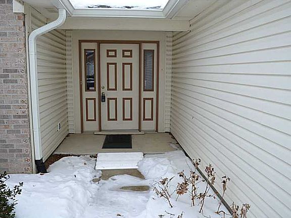 3rd image of 841 Treyburn Green Dr