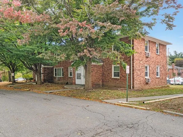 1668 Route 9 #4H, Wappingers Falls, NY 12590