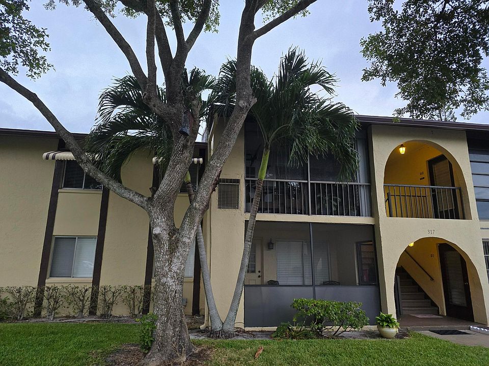 1st image of 317 Pine Ridge Circle