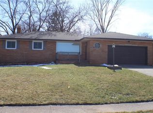 286 Long Ridge Dr, Seven Hills, OH 44131