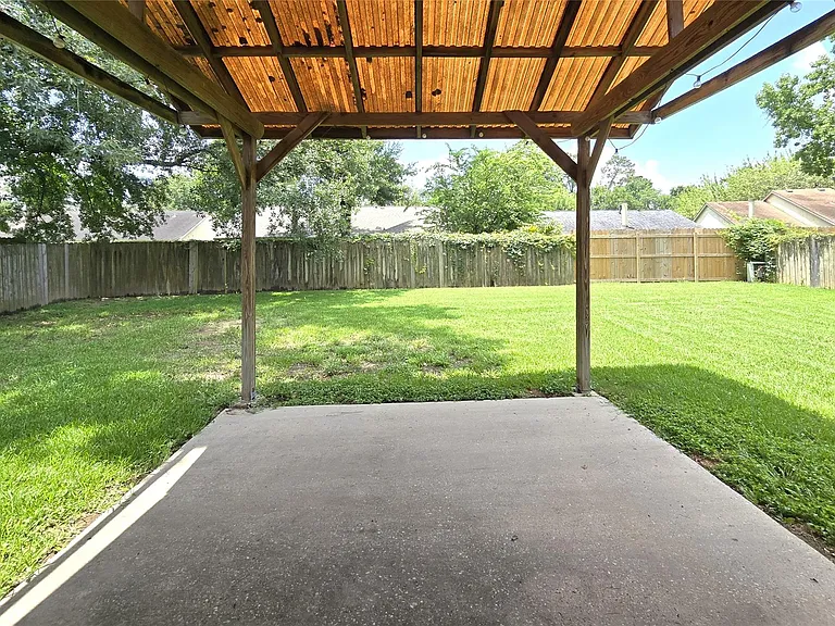 24015 Farm Hill Rd — Photo 24
