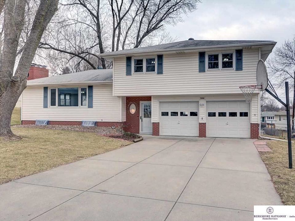 1st image of 3406 S 114th Ave