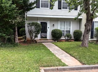 5622 Wells Cir, Stone Mountain, GA 30087