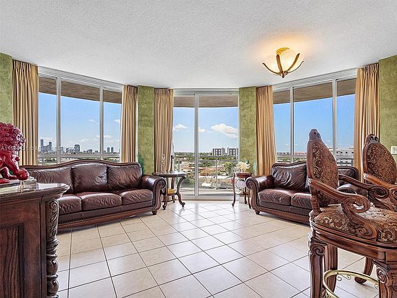 2nd image of 1 Glen Royal Pkwy APT 802