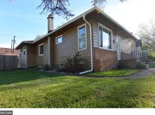 520 E 25th St, Hibbing, MN 55746