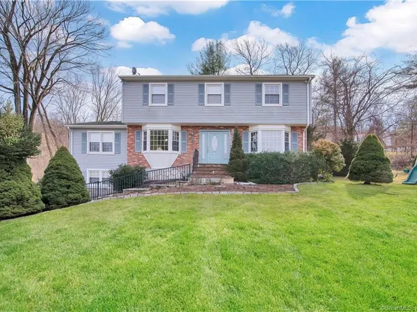 14 Cannonball Drive, Danbury, CT 06810