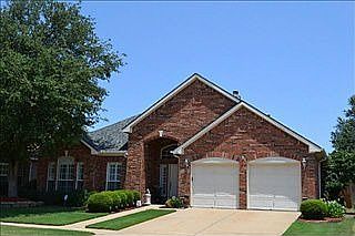 1st image of 105 E Lynn Creek Dr