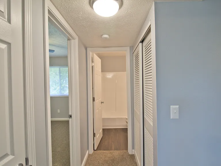 127 Dorset Ct — Photo 10