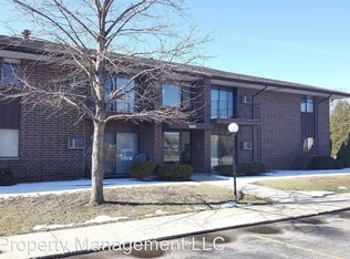 8832 39th Ave APT 1W, Kenosha, WI 53142