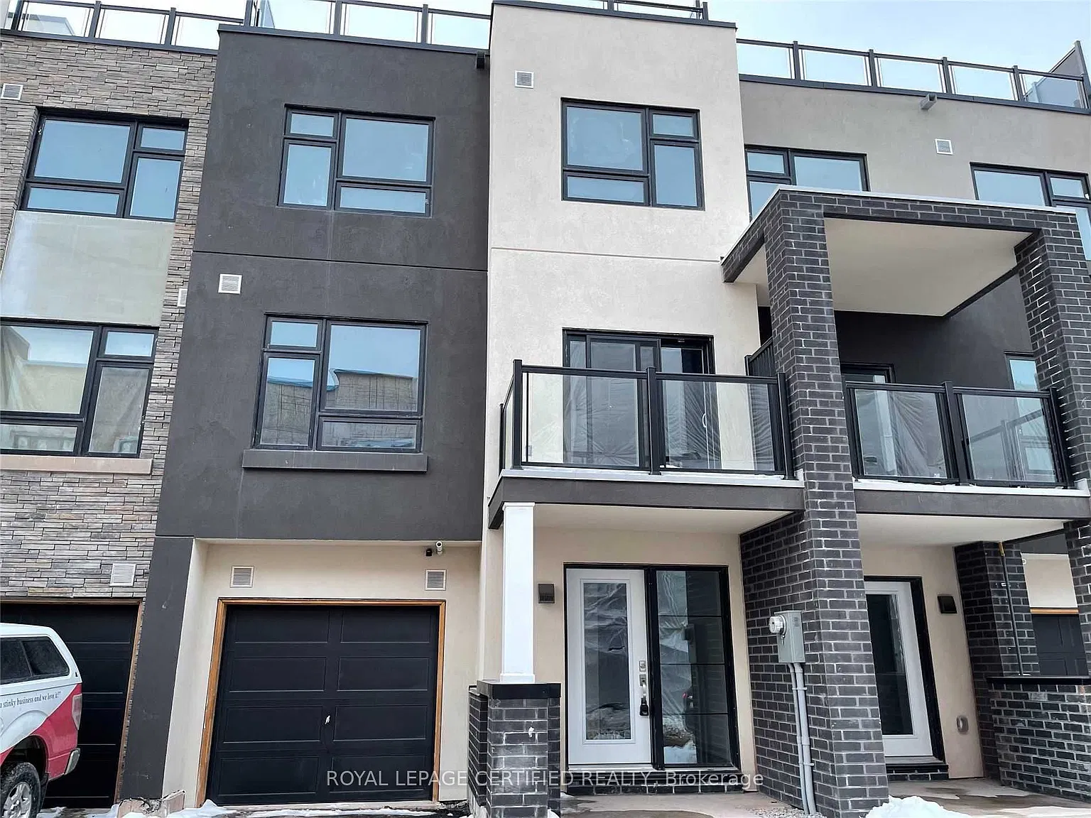 2 bed, $2,995 — Photo 1