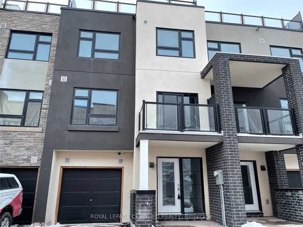 1121 Cooke Blvd #45, Burlington, ON L7T 0C3