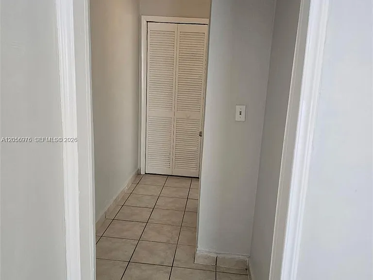 215 30th St #1 — Photo 12